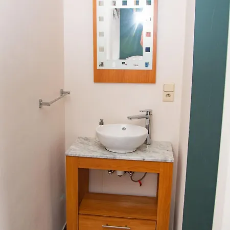 Vakantiehuis Charming In Gimn E *
